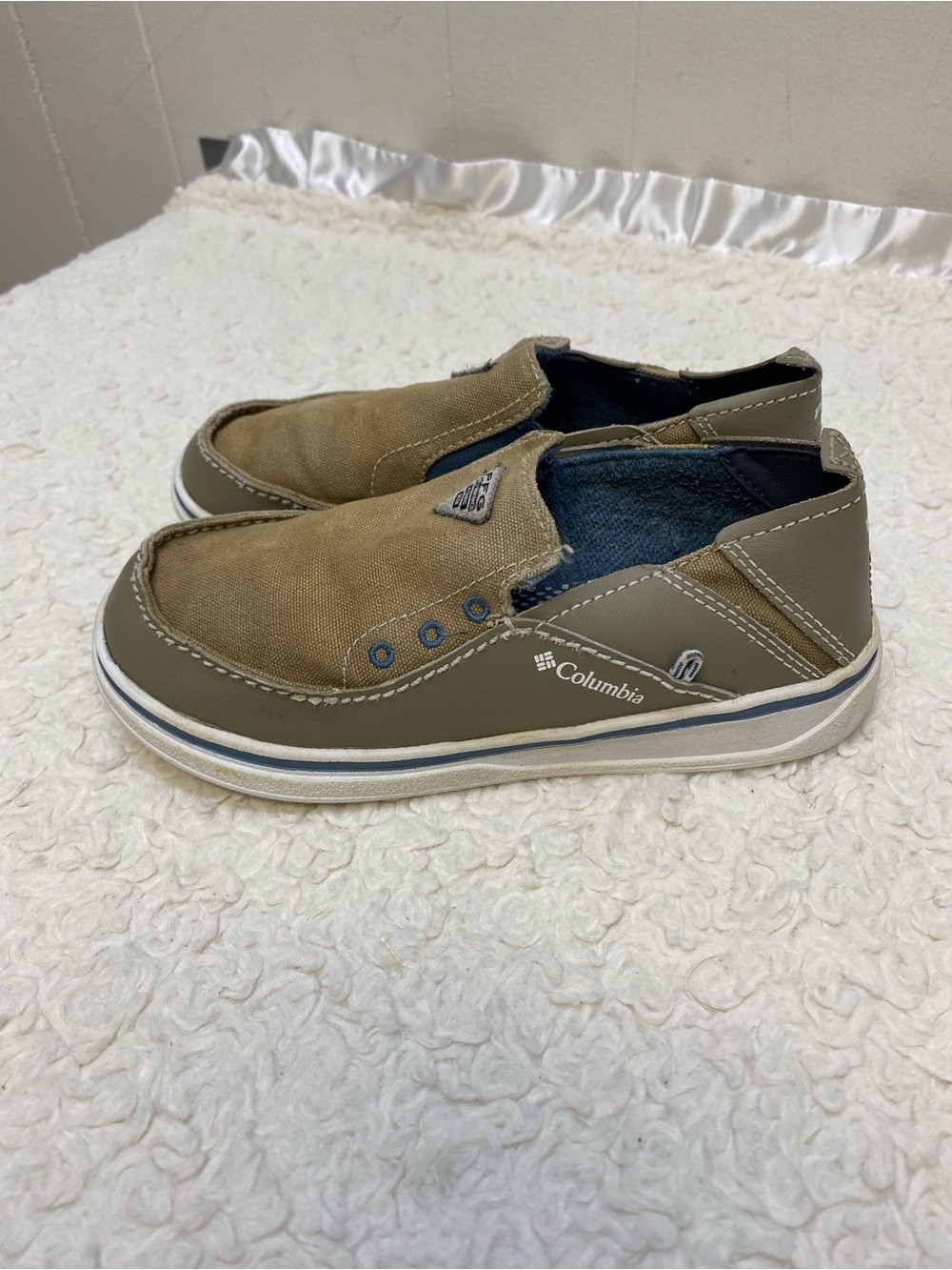 Columbia Bahama PFG Boat Shoes canvas slip on shoes for boys size 1
